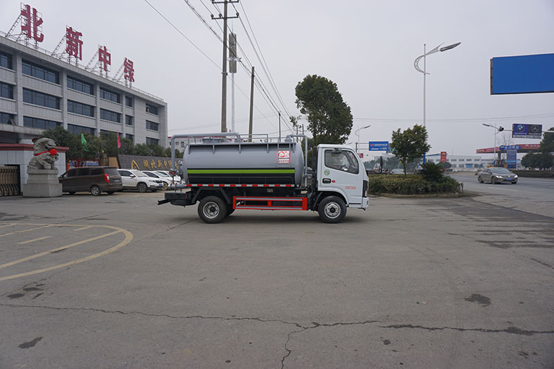 XZL5070GXW6 Suction -type sewer scavenger