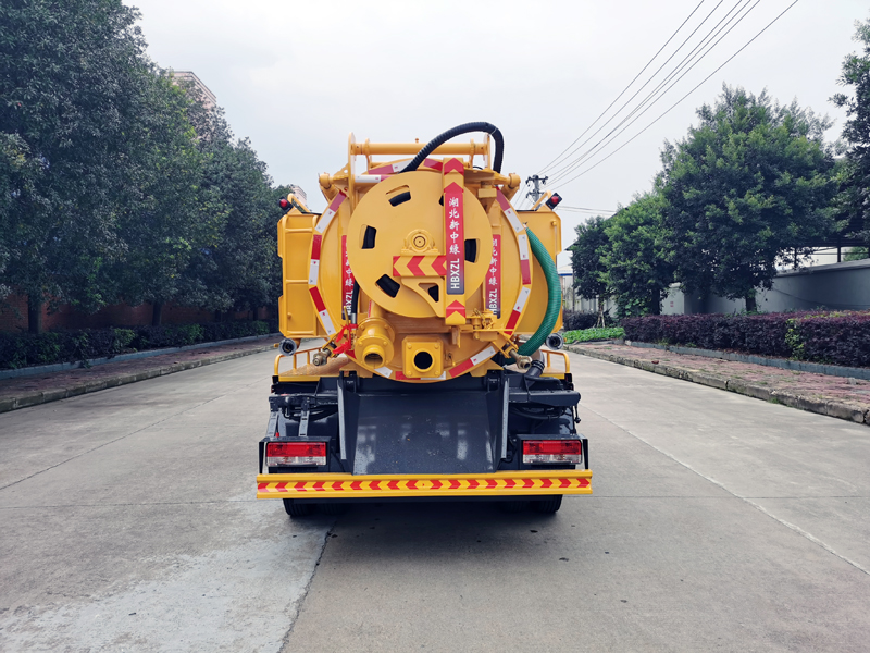 XZL5070GQW6 Cleaning and suction-type sewer scavenger