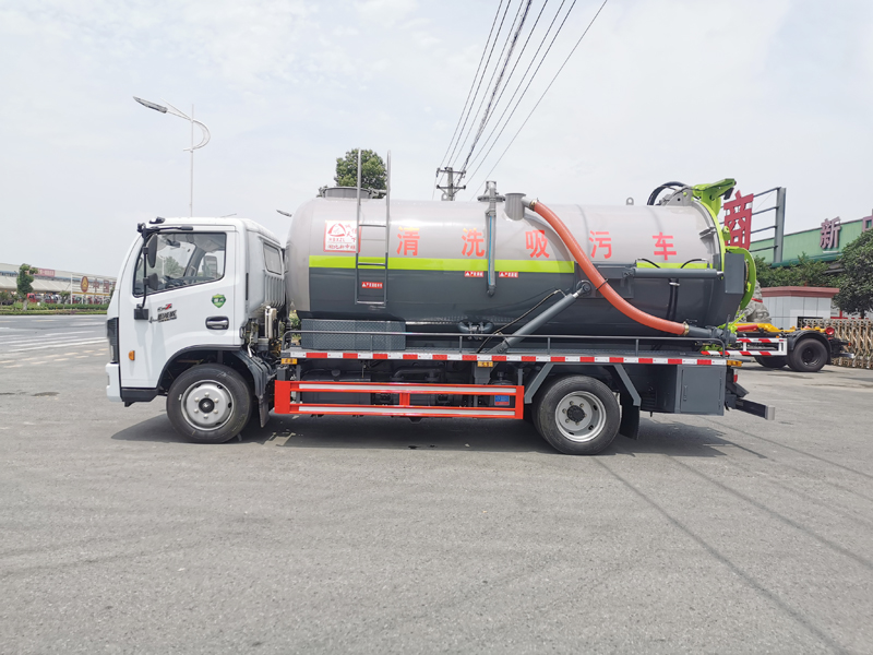  XZL5125GQW6 Cleaning and suction-type sewer scavenger