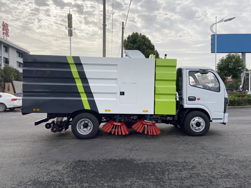 XZL5070TSL6 Sweeper truck