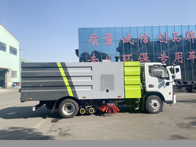 XZL5120TXS6 Cleaning sweeper truck