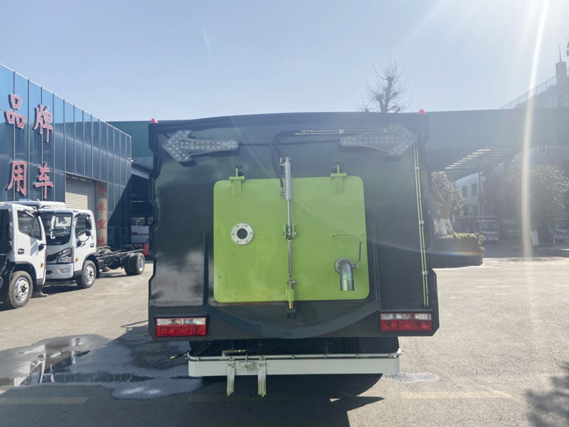 XZL5120TXS6 Cleaning sweeper truck