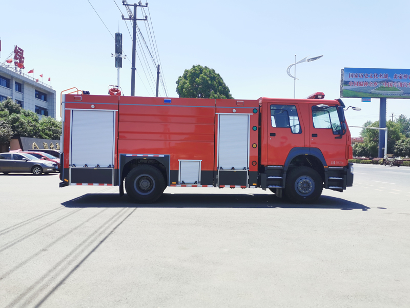 Fire-crash water tender