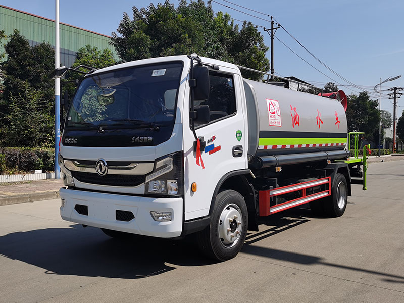  Multi-purpose anti-dust truck