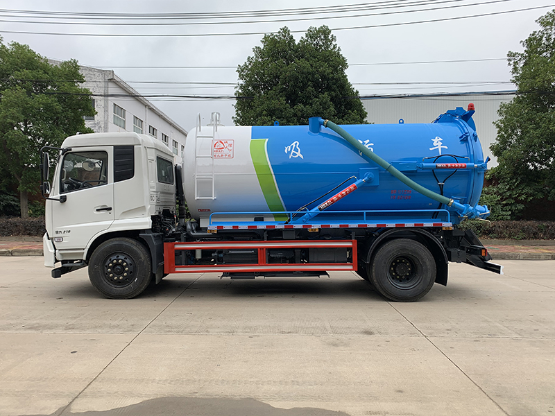 XZL5182GXW6 Sewage suction truck